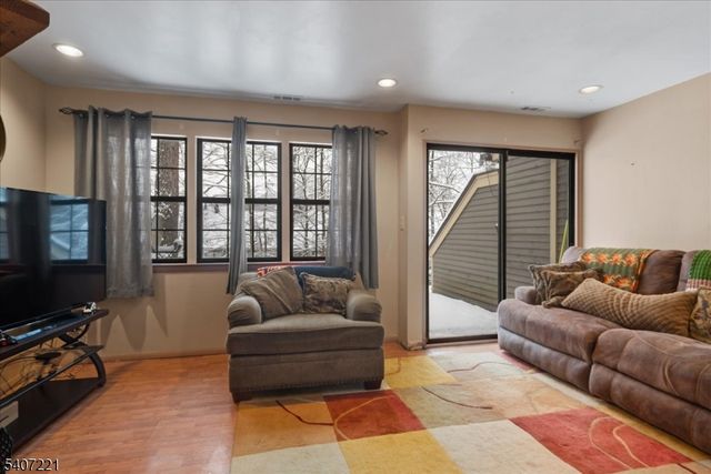 33 Concord Rd D, West Milford Twp., NJ 07480