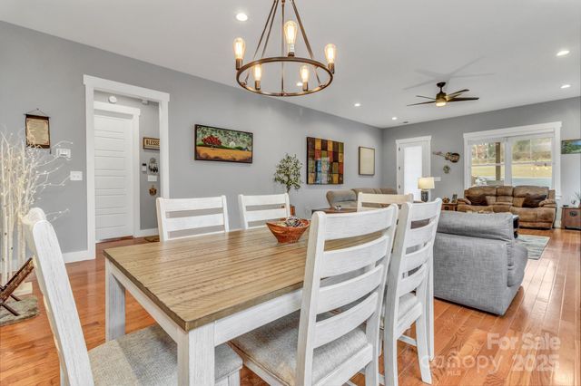 14 Cider Hill Lane, Hendersonville, NC 28792