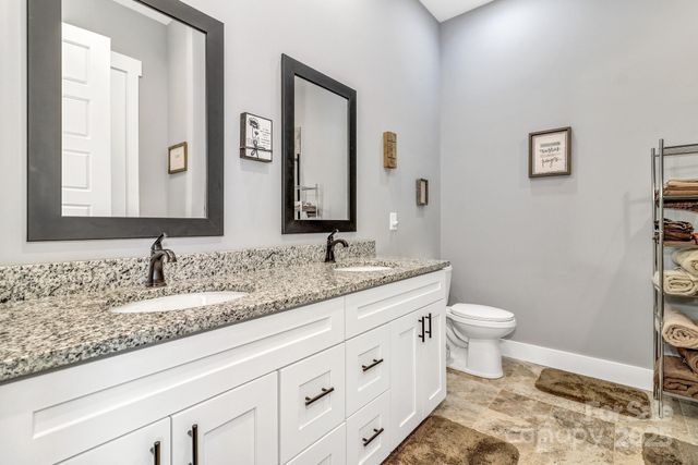 14 Cider Hill Lane, Hendersonville, NC 28792