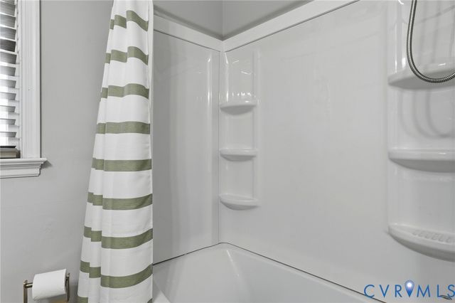 624 Coralberry Dr, North Chesterfield, VA 23236