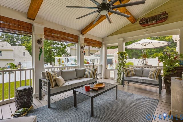 624 Coralberry Dr, North Chesterfield, VA 23236