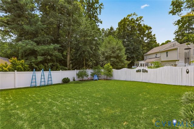 624 Coralberry Dr, North Chesterfield, VA 23236