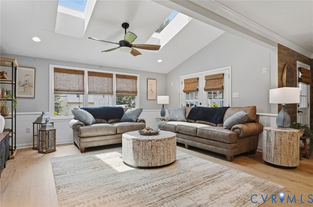 624 Coralberry Dr, North Chesterfield, VA 23236