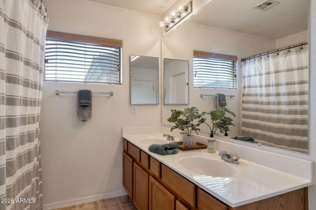 8008 W ZOE ELLA Way, Peoria, AZ 85382