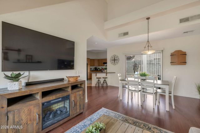 8008 W ZOE ELLA Way, Peoria, AZ 85382