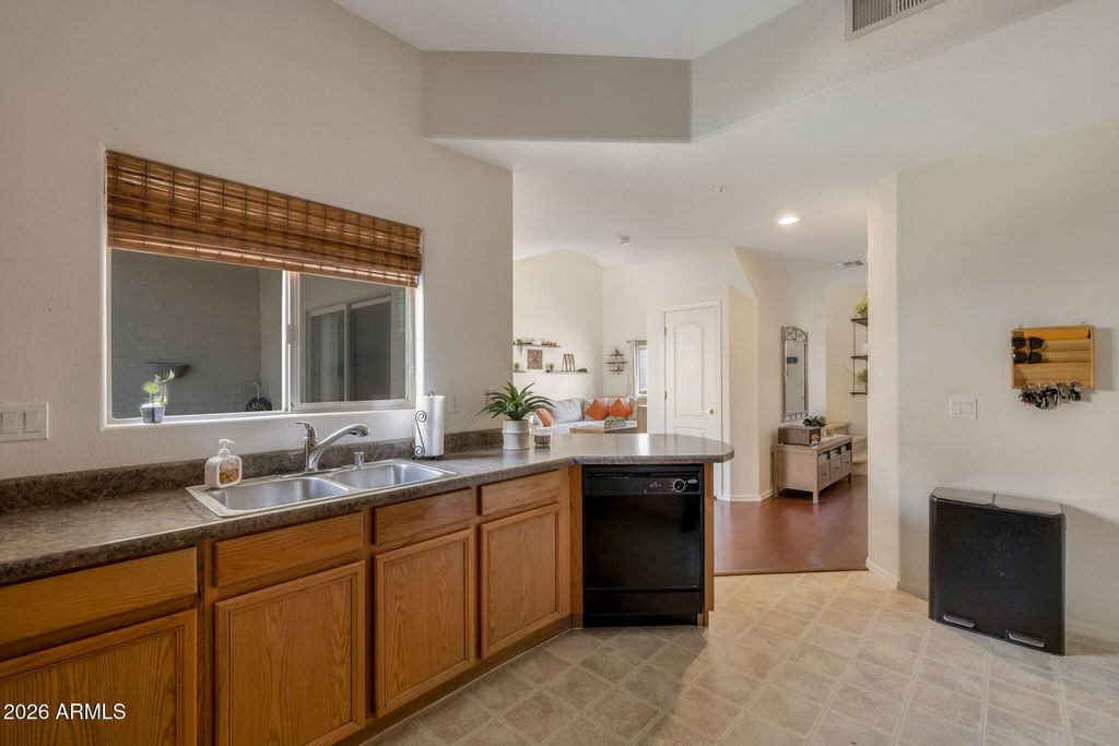 8008 W ZOE ELLA Way, Peoria, AZ 85382 — photo 5