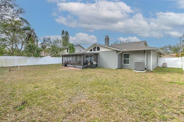 4810 CENTERBROOK COURT, Tampa, FL 33624