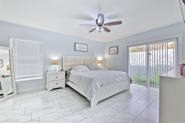 4810 CENTERBROOK COURT, Tampa, FL 33624