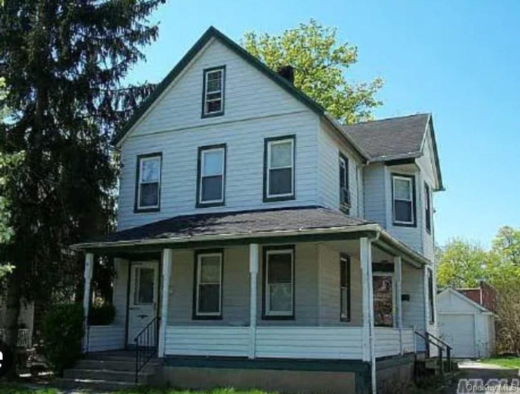 24 West End Avenue, Great Neck, NY 11023
