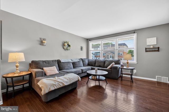 3657 N HEREFORD LN, Philadelphia, PA 19114