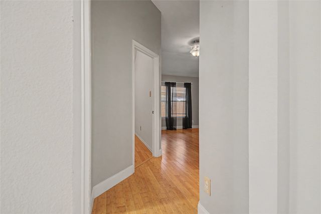 1042 Grimes Drive, Forney, TX 75126