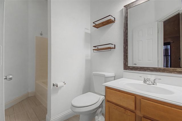 1042 Grimes Drive, Forney, TX 75126