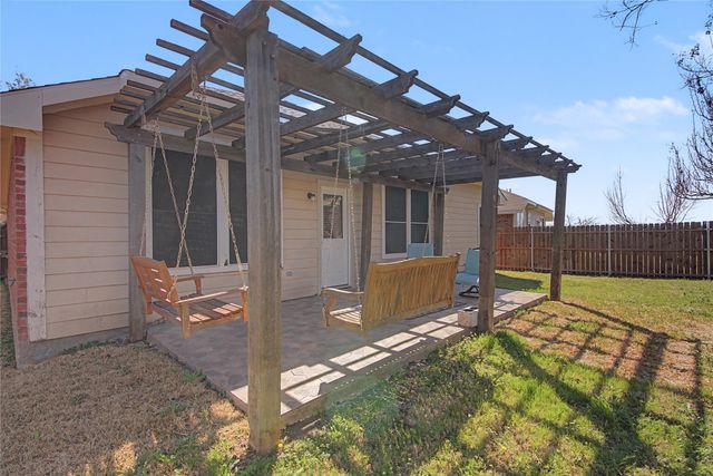 1042 Grimes Drive, Forney, TX 75126