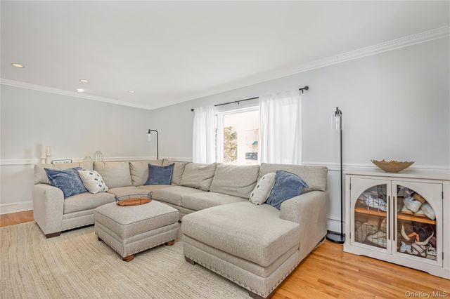 36 Wingam Drive, Islip, NY 11751