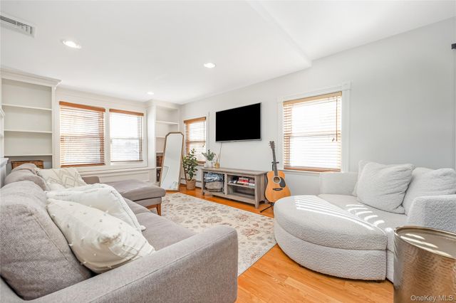 36 Wingam Drive, Islip, NY 11751