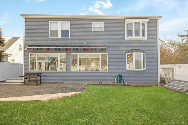 36 Wingam Drive, Islip, NY 11751