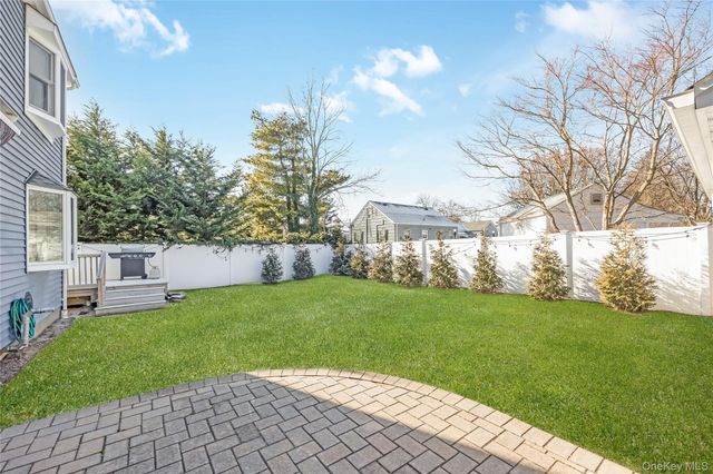 36 Wingam Drive, Islip, NY 11751