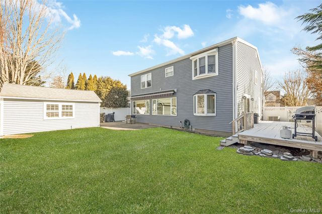 36 Wingam Drive, Islip, NY 11751