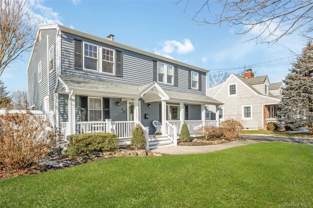 36 Wingam Drive, Islip, NY 11751