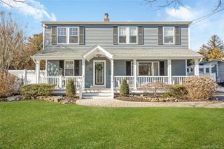36 Wingam Drive, Islip, NY 11751