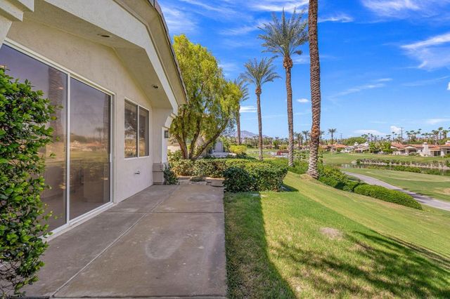 542 Red Arrow Trail, Palm Desert, CA 92211