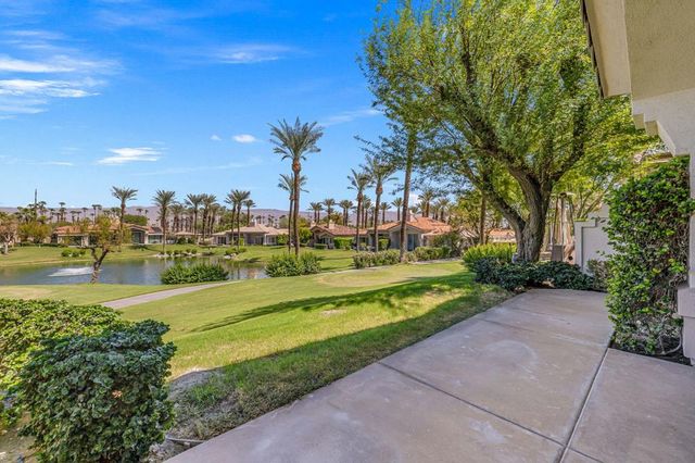 542 Red Arrow Trail, Palm Desert, CA 92211