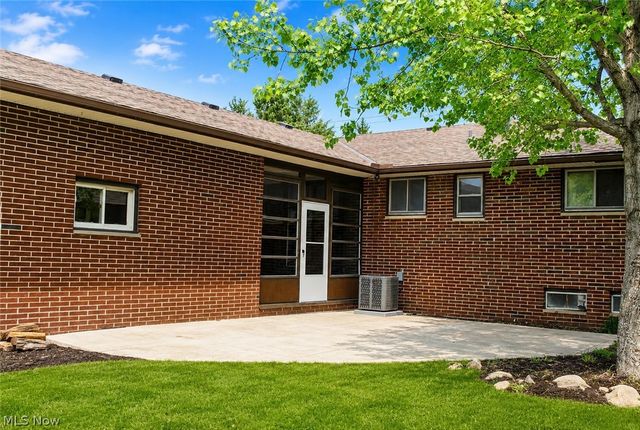 813 Hadcock Road, Brunswick, OH 44212