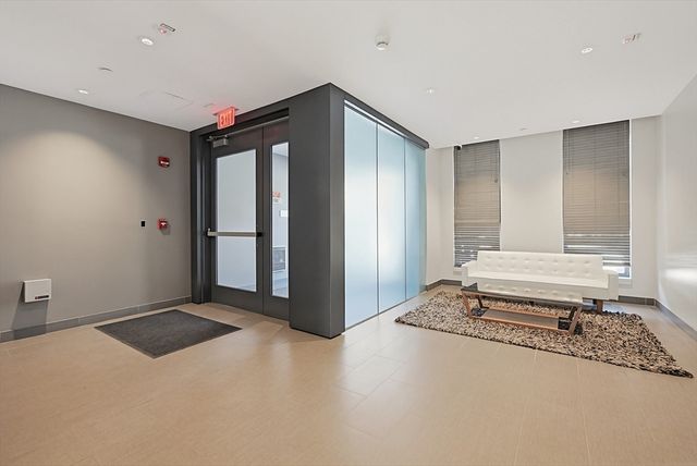 691 Massachusetts Avenue 301, Boston, MA 02118