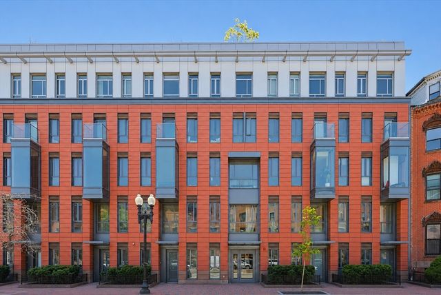 691 Massachusetts Avenue 301, Boston, MA 02118