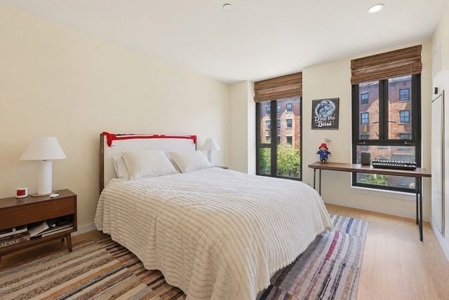 691 Massachusetts Avenue 301, Boston, MA 02118