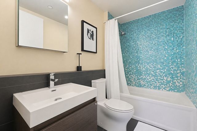 691 Massachusetts Avenue 301, Boston, MA 02118
