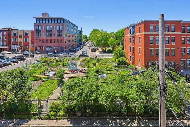 691 Massachusetts Avenue 301, Boston, MA 02118