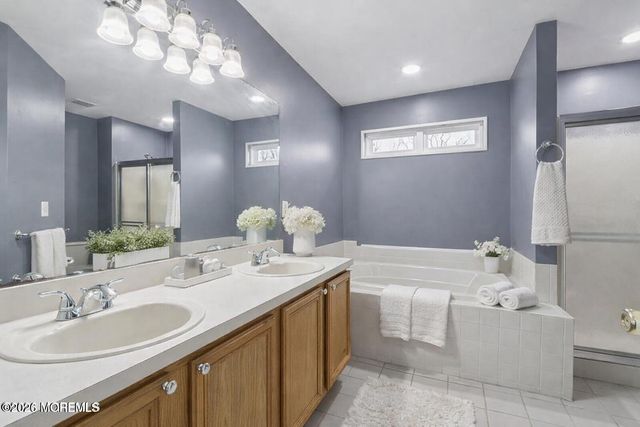 1 Trotter Way, Cream Ridge, NJ 08514