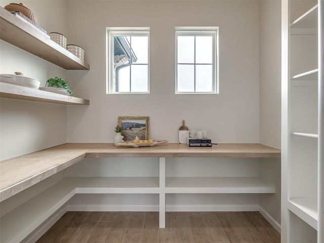 8103 Goldfinch Drive, Guthrie, OK 73044