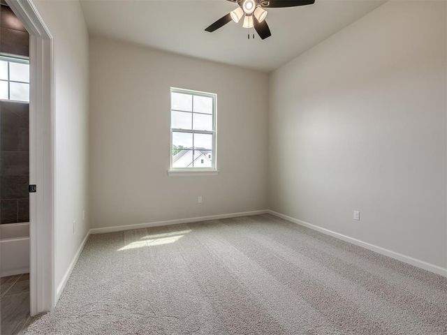 8103 Goldfinch Drive, Guthrie, OK 73044