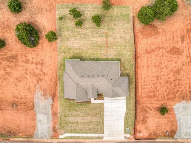 8103 Goldfinch Drive, Guthrie, OK 73044