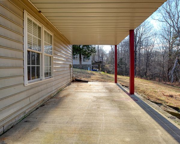 1715 Morewood RD, Hardy, VA 24101