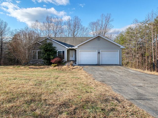 1715 Morewood RD, Hardy, VA 24101