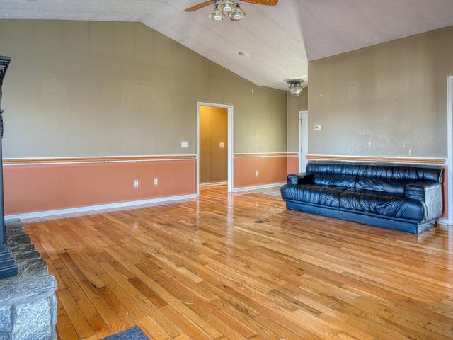 1715 Morewood RD, Hardy, VA 24101