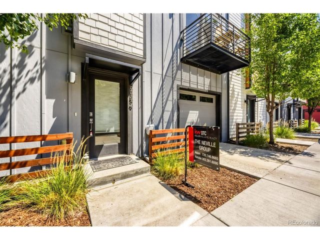 5556 W 10th Pl, Denver, CO 80214