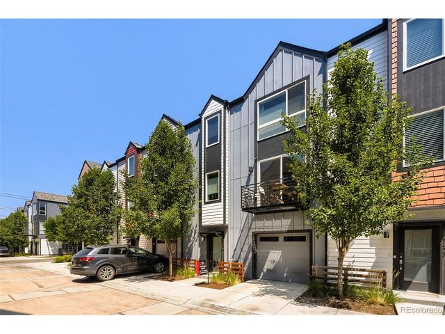 5556 W 10th Pl, Denver, CO 80214