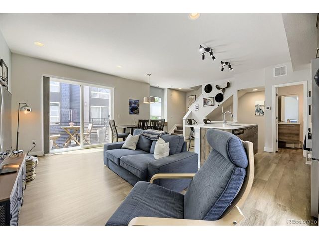 5556 W 10th Pl, Denver, CO 80214