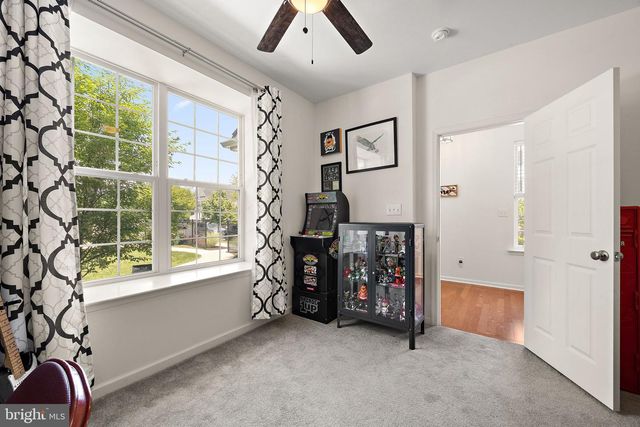 3523 NAAMANS DR, Claymont, DE 19703