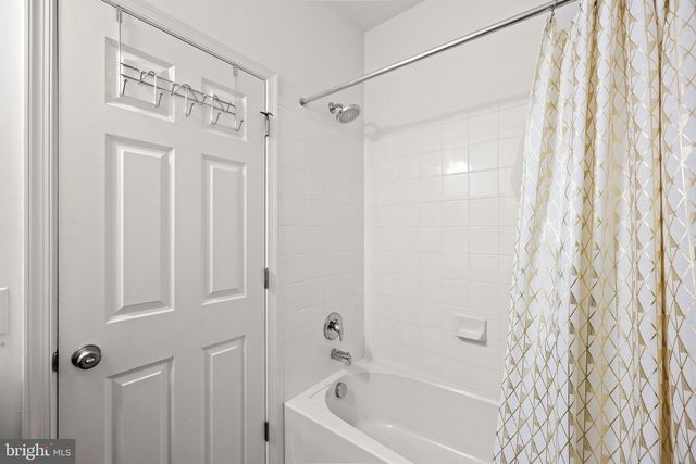 3523 NAAMANS DR, Claymont, DE 19703