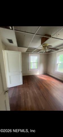 1985 ROWE Avenue, Jacksonville, FL 32208