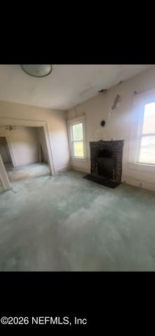 1985 ROWE Avenue, Jacksonville, FL 32208