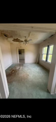 1985 ROWE Avenue, Jacksonville, FL 32208