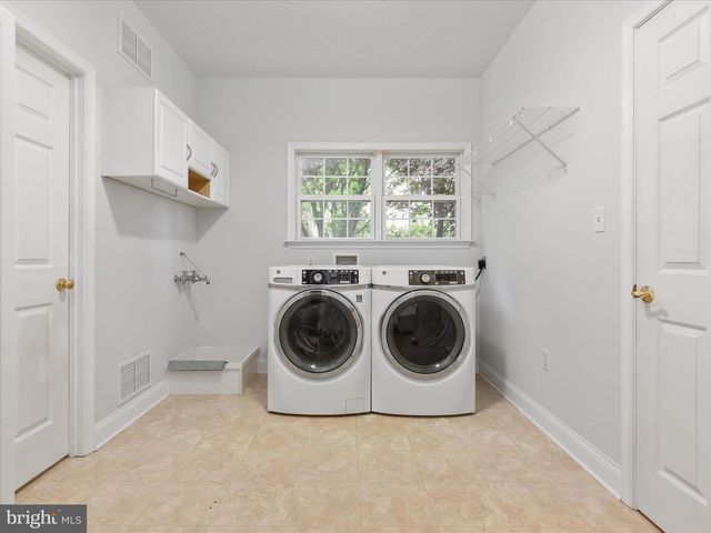 2411 WINDWOOD DRIVE, Winchester, VA 22601
