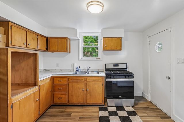 419 Elm Rd, Beaver, PA 15003