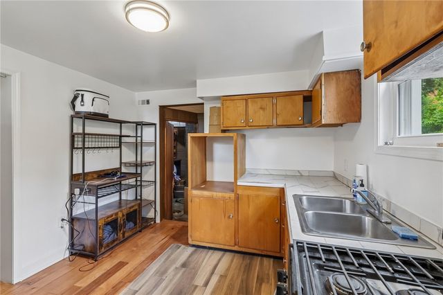 419 Elm Rd, Beaver, PA 15003
